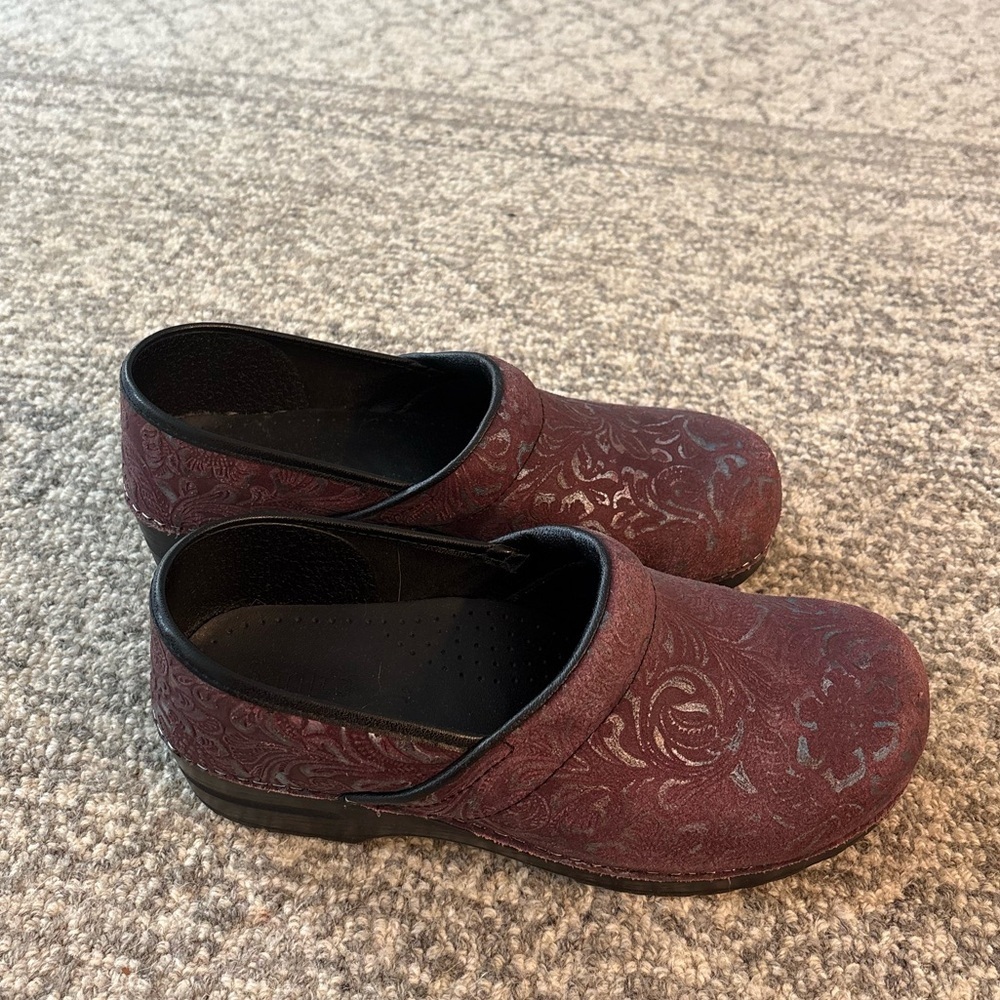 Sanita Dark Red Patterned Mules